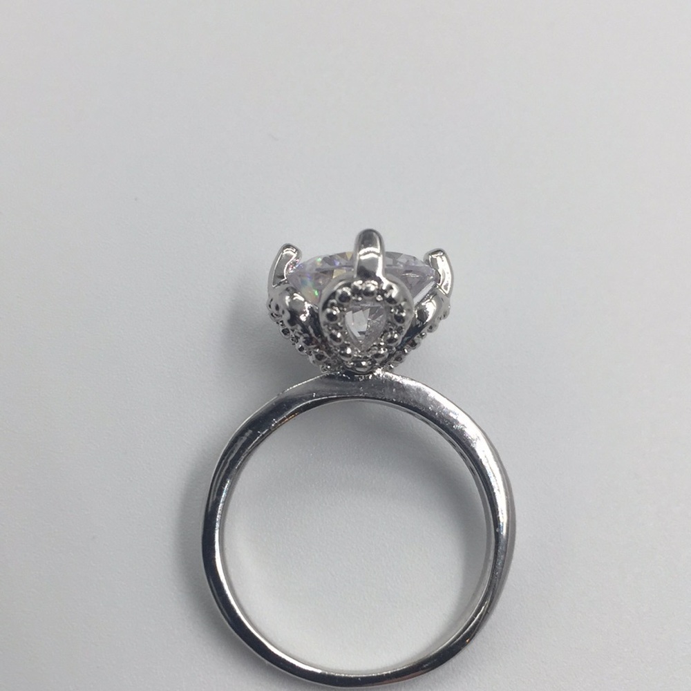4 CARAT ROUND AAA CUBIC ZIRCONIA 925(Silver) RING - Picture 3 of 6